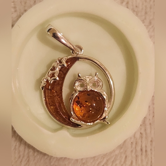 Sterling Silver and Amber Owl Pendant And Owl Holding Pearl Necklace - Picture 1 of 4